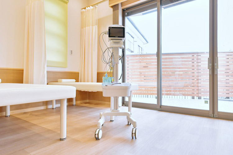 多機能モニター